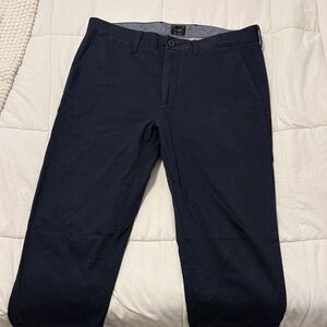 Classic Men's Navy Chino Pants